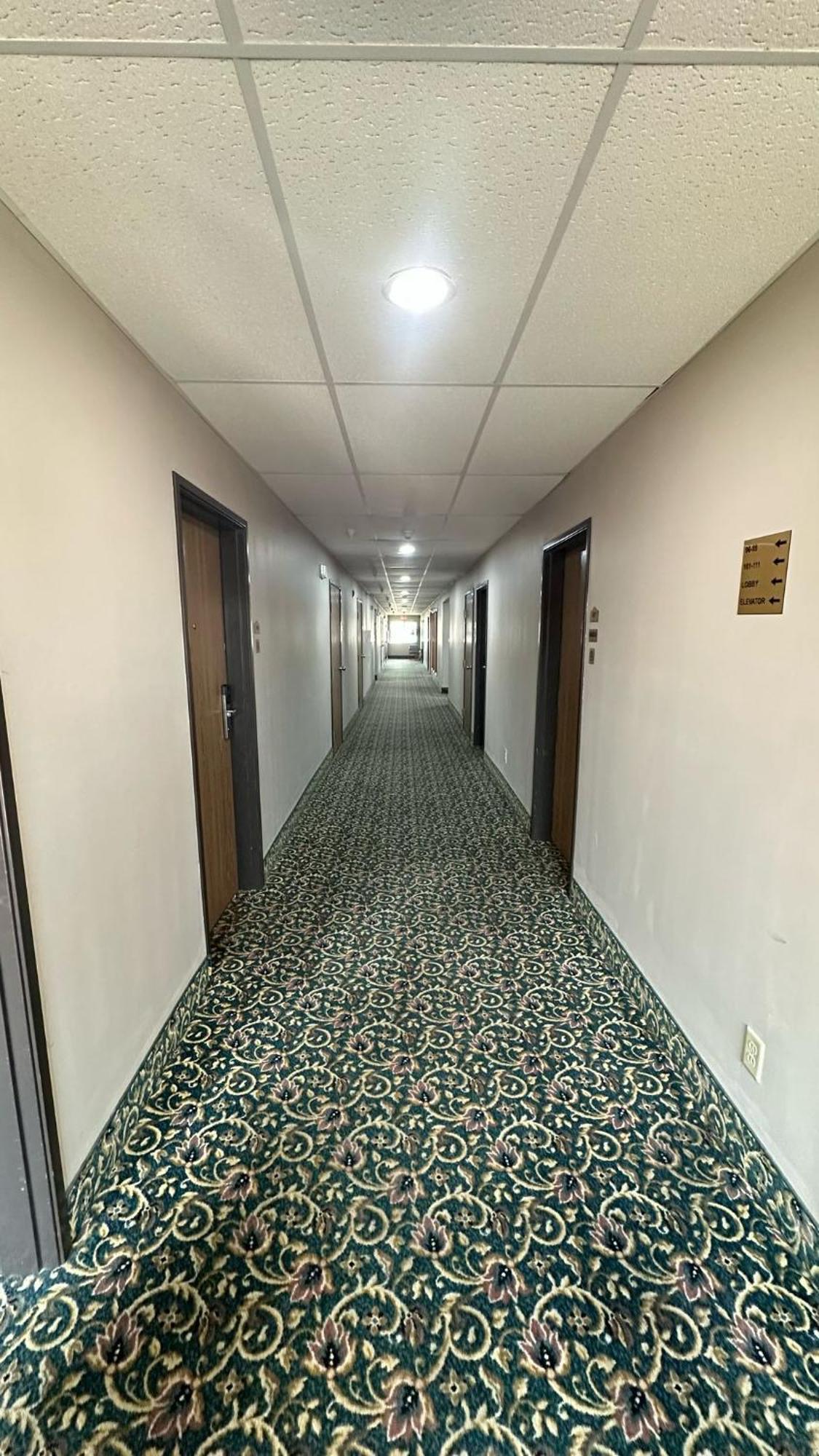 Burgundy Inn & Suites By Oyo El Paso Екстериор снимка
